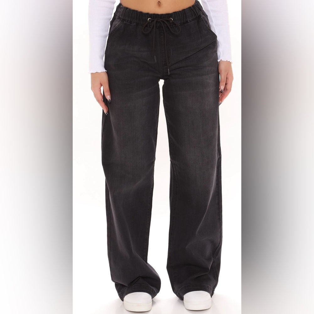Fashion Nova Wide Leg Jeans - Picture 3 of 10
